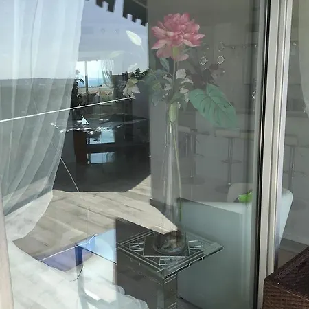 Apartment Croisette 79 *